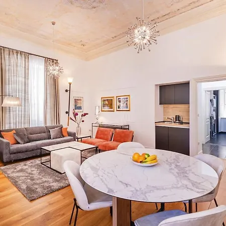 Palace Art I * Dubrovnik