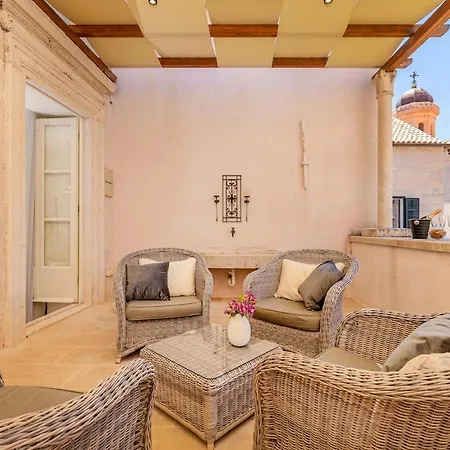 Palace Art I Daire *