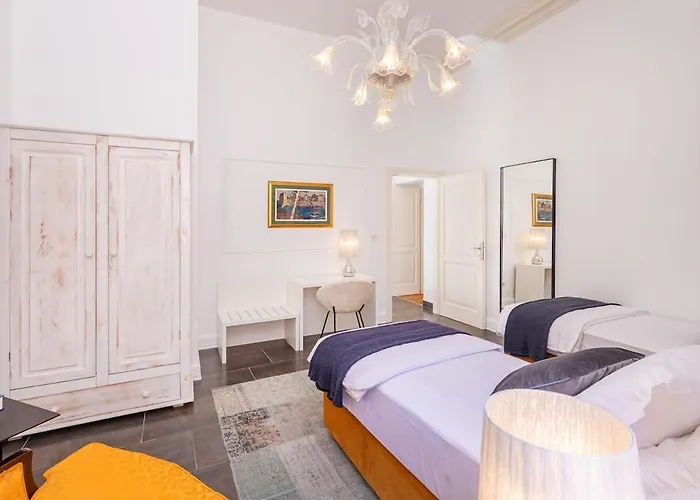 Palace Art I Apartman *