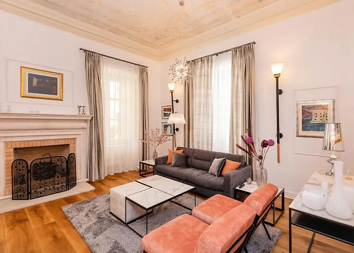 Apartman Palace Art I *